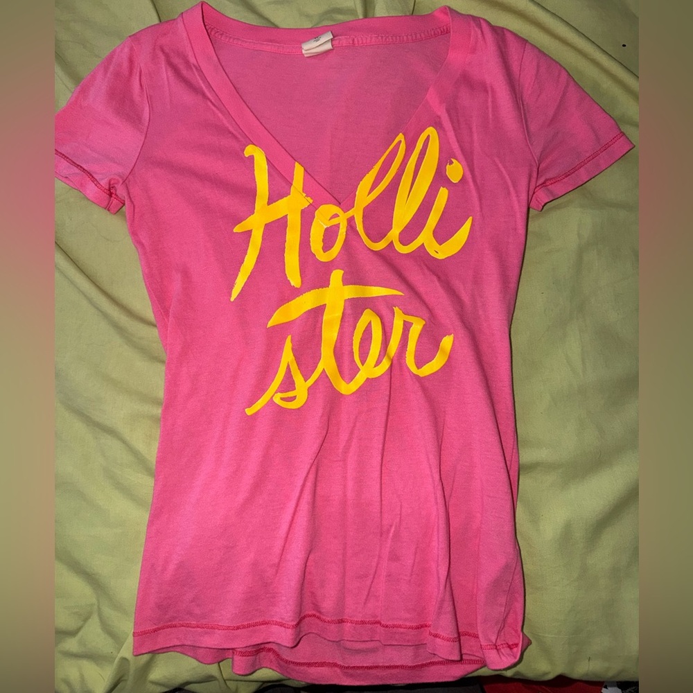 Hollister Pink and Yellow V-Neck Tee
